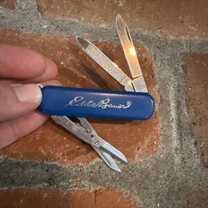Swiss Army Knife EDDIE BAUER Logo Retired Wenger Esquire Blue